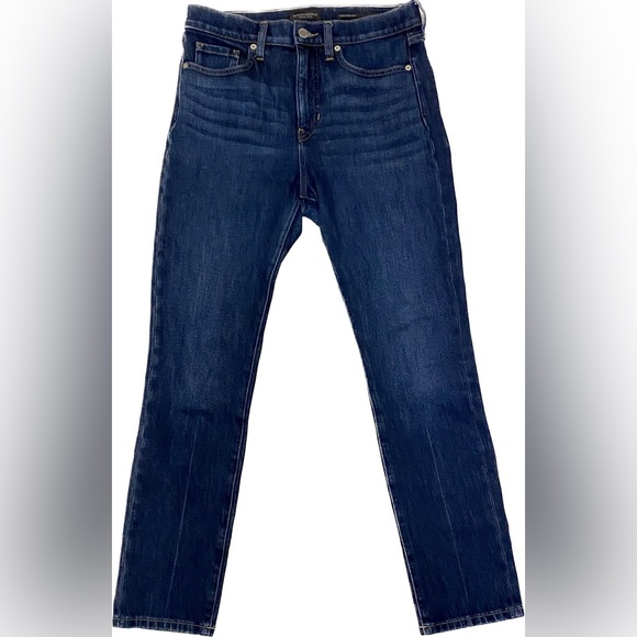 Banana Republic High Rise Slim in Dark Wash - Picture 3 of 8